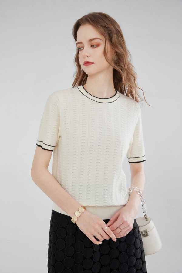 Factory Customized Women's Hollow Knitted Top Pullover Top Short Sleeve Round Neck Two-color Ribbed Cuffs Knitwear - 图片 2