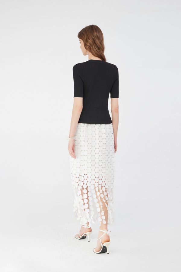 Wholesale Custom Women's V-Neck Ribbed Knit Cardigan Short Sleeve Slim Fit Top with Gold Buttons - 图片 4