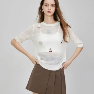 Custom Women's Sweet Embroidered O-neck Knitted Top Translucent Knitted Ribbed Cuffs Hem Short-sleeved Pullover Shirt Sweater
