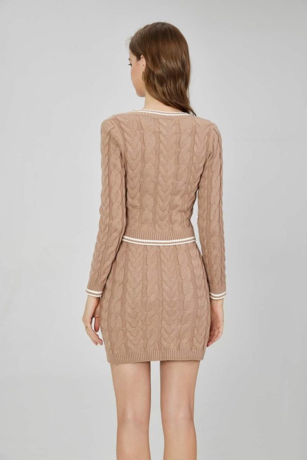 Women's Slim Fit Sexy Knit Cable Cropped Top and Mini Skirt 2-piece Set Wool V-Neck Long Sleeve High Waist Sweater & Knit Skirt - 图片 4
