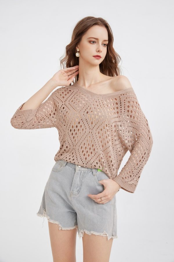 Factory Customized Women's Loose Hollow Style Three-quarter Sleeves Knitwear Breathable Casual Knitted Pullover Top