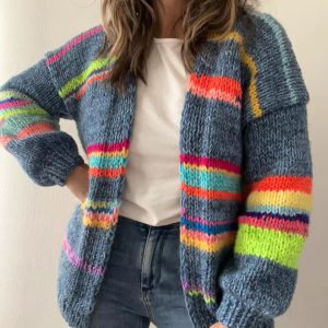 Wholesale New Autumn Winter Fashion Color Block Striped Heavy Gauge Knitwear Contrast Stripe Loose Fit Women's Cardigan