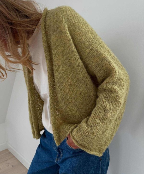 Wholesale Green Gentle Texture Sculptural Silhouette High-end Simplicity Airy Texture Buttonless Cardigan Luminous - 图片 3