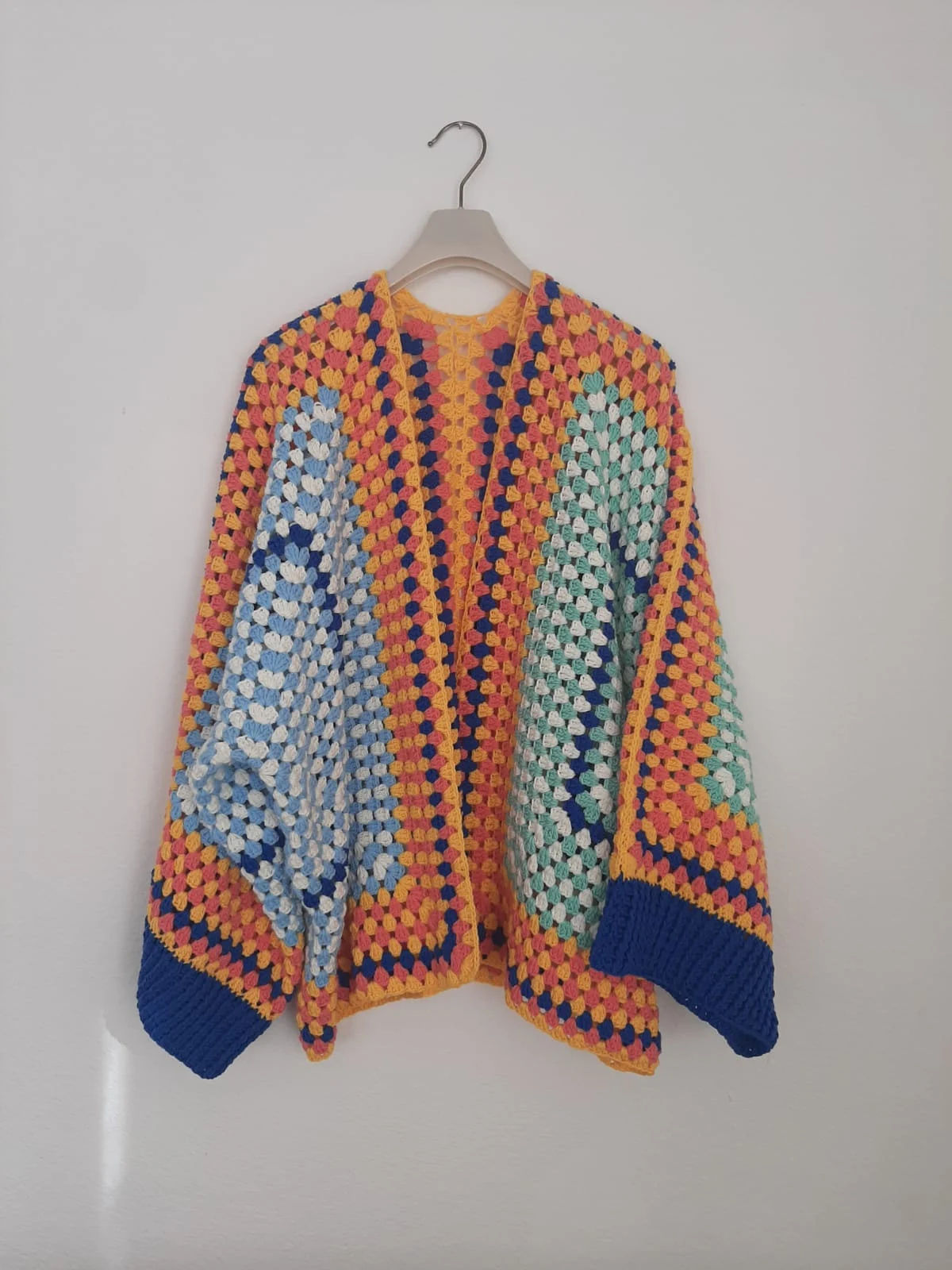 Retro Diamond Crocheted V - Neck Short Coat Handmade Colorful Diamond Crocheted V - Neck Cardigan Artistic Patchwork Crocheted - 图片 2