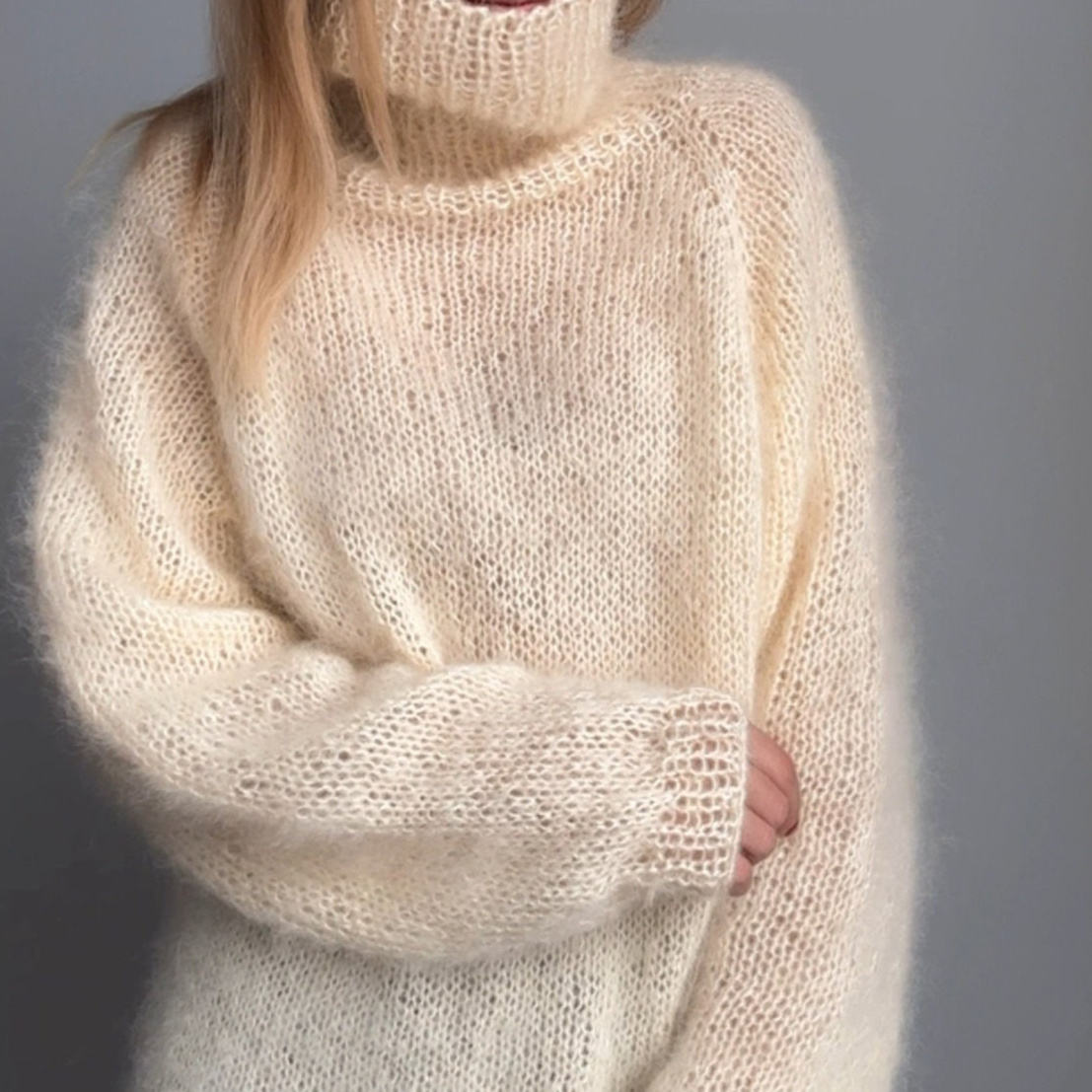 Gentle Cream - Colored Mohair Turtleneck Sweater Loose - Fitting Mohair Turtleneck Warm and Skin - Friendly Sweater for Woman - 图片 3