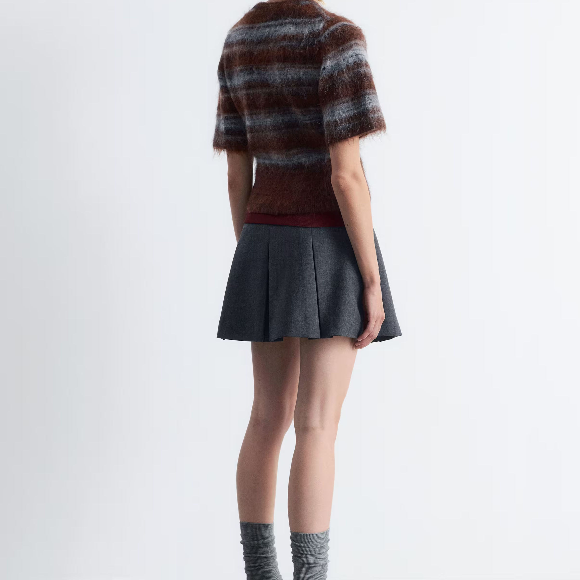 Brushed-Knit Stripe ShortSleeved Sweater Women's Knit Mohair Sweater Retro Style Soft and Comfortable Crochet Sweater for Women - 图片 3