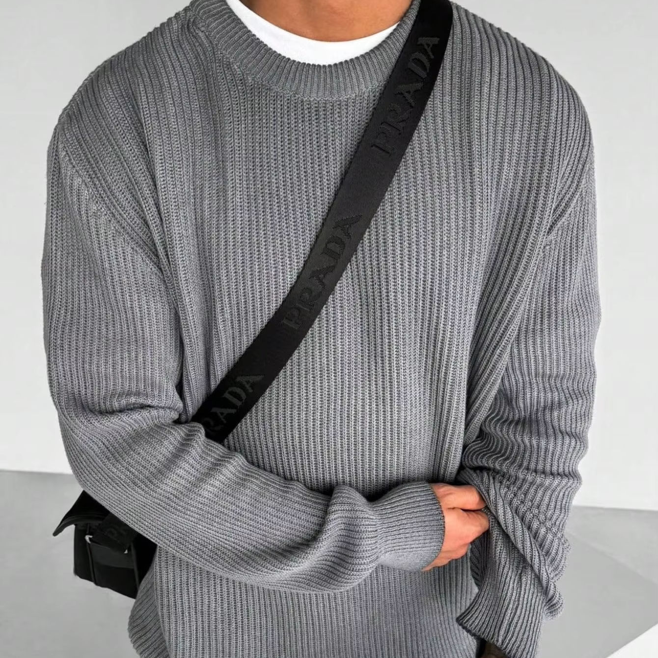 Customized Classic Wide Rib Knit Crew Neck Solid Sweater Ribbed Knit Sweater Minimalist Knitwear Men's Sweater Knitted - 图片 2